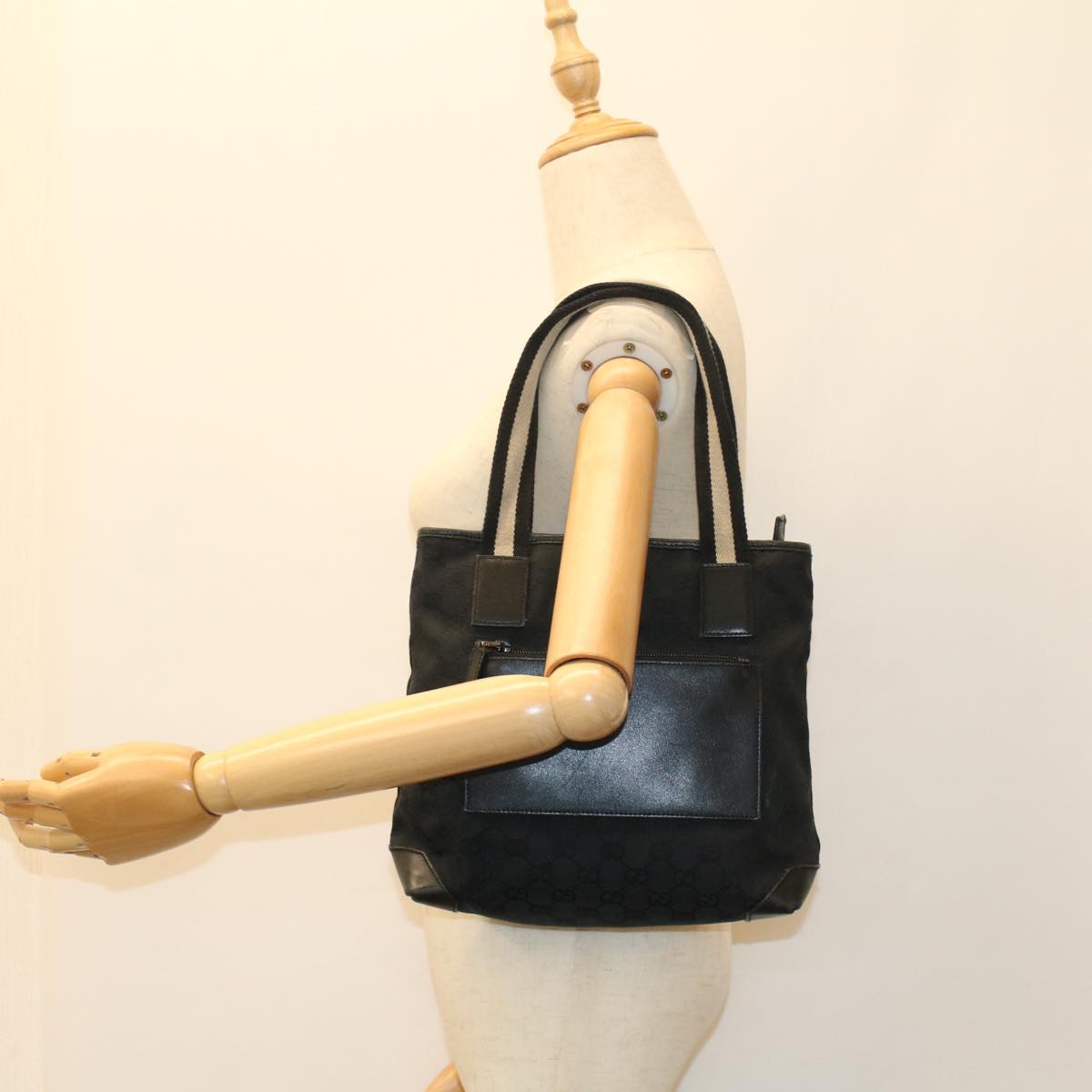 GUCCI GG Canvas Sherry Line Shoulder Bag Black White 019 0402 1705 ep1668