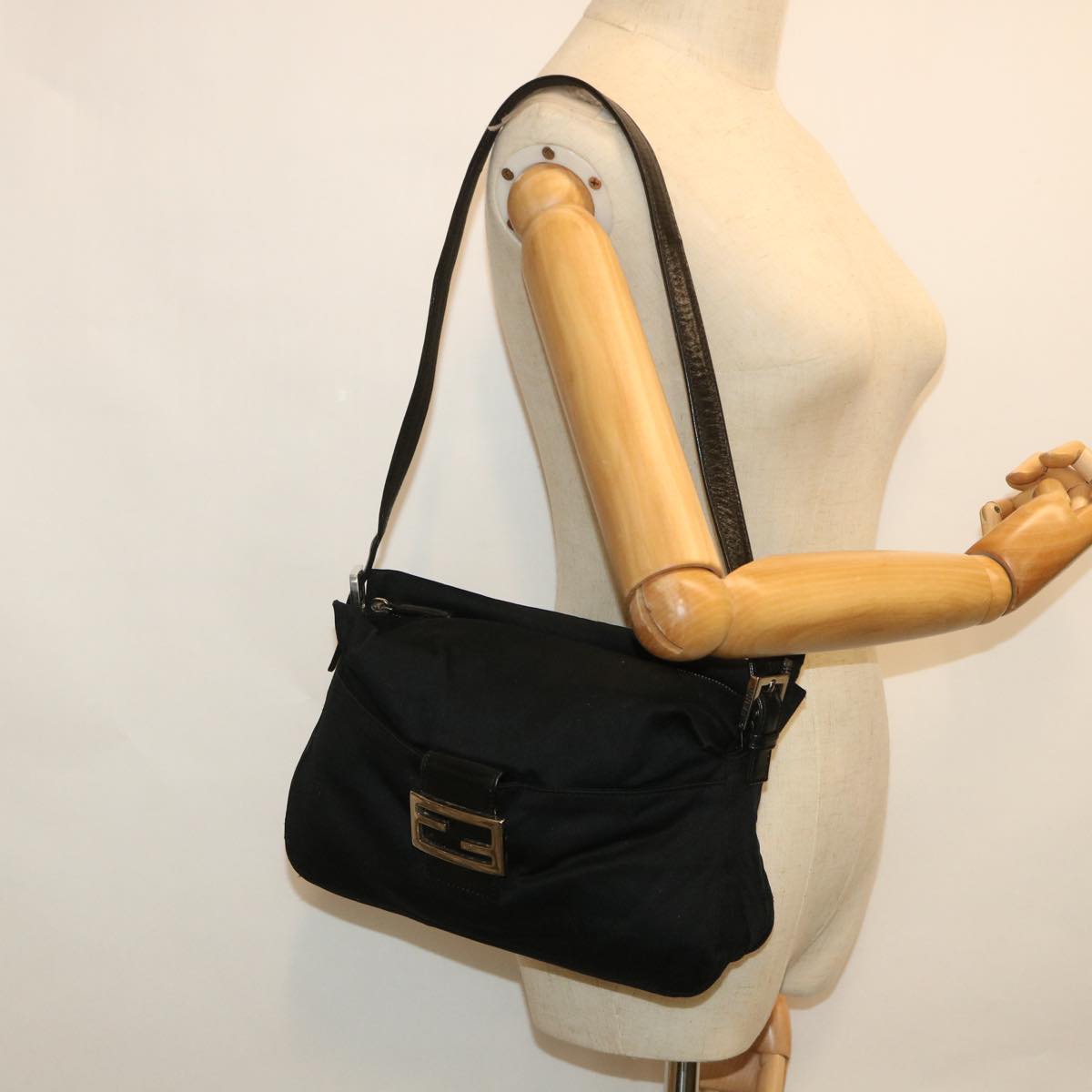 FENDI Mamma Baguette Shoulder Bag Nylon Black 2321 26566 009 ep1885