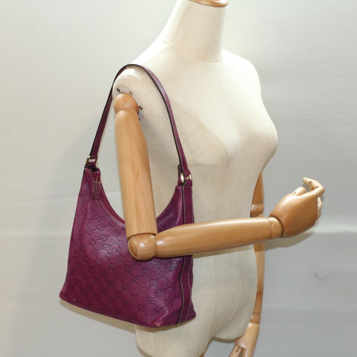 GUCCI GG Canvas Guccissima Shoulder Bag Purple 257282 ep1894
