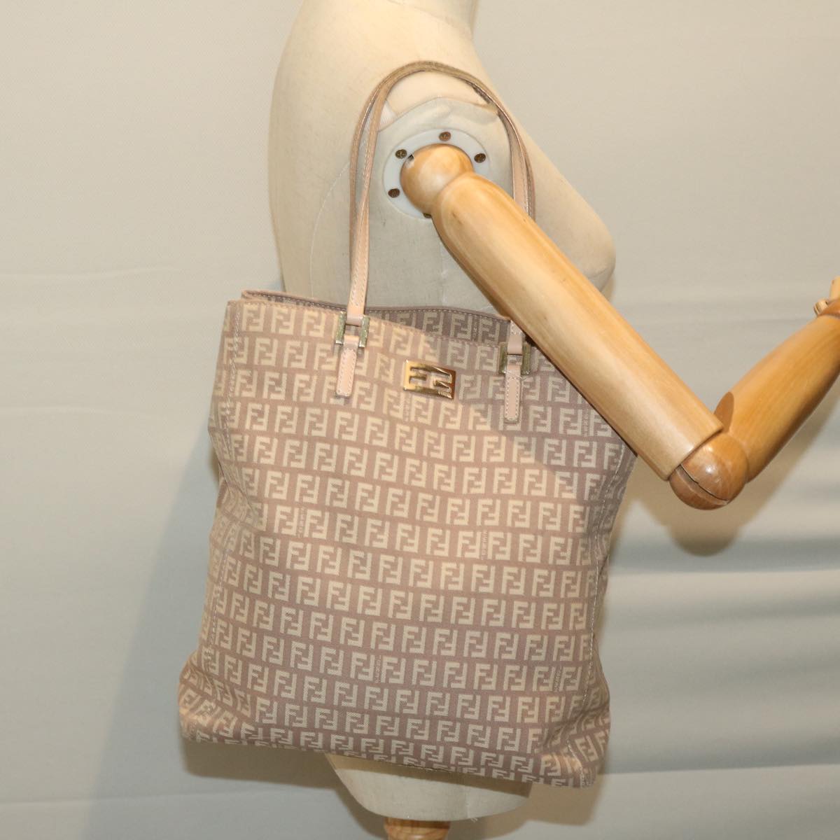FENDI Zucchino Canvas Hand Bag Pink ep3377