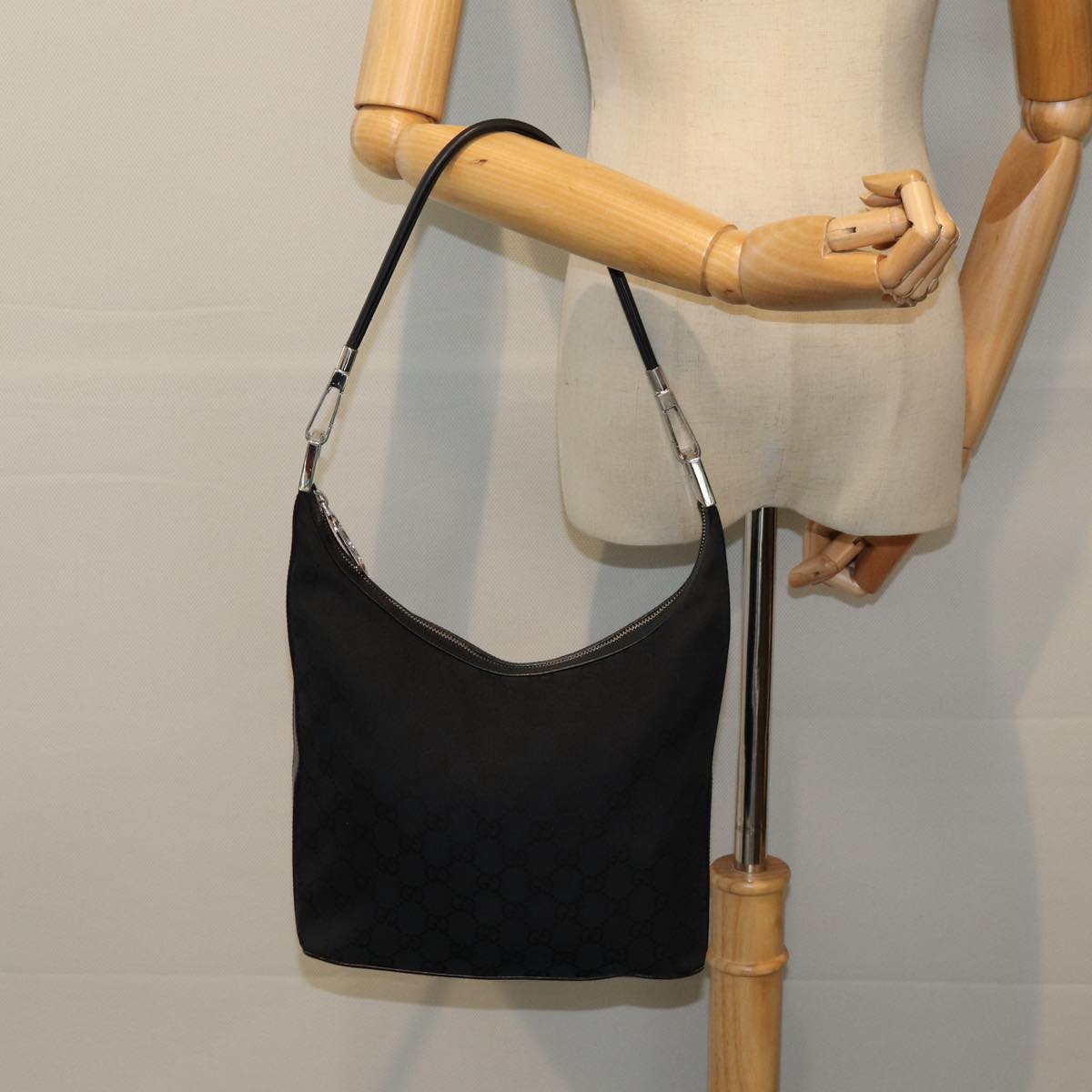 GUCCI GG Canvas Shoulder Bag Black 001 3814 ep4311