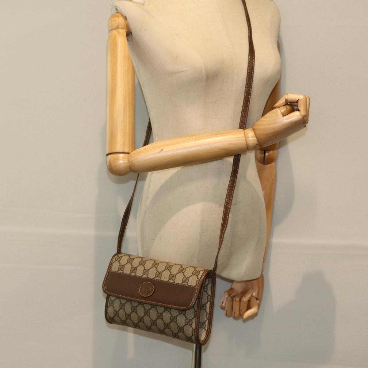 GUCCI GG Supreme Shoulder Bag PVC Leather Beige 004 89 1041 ep4446