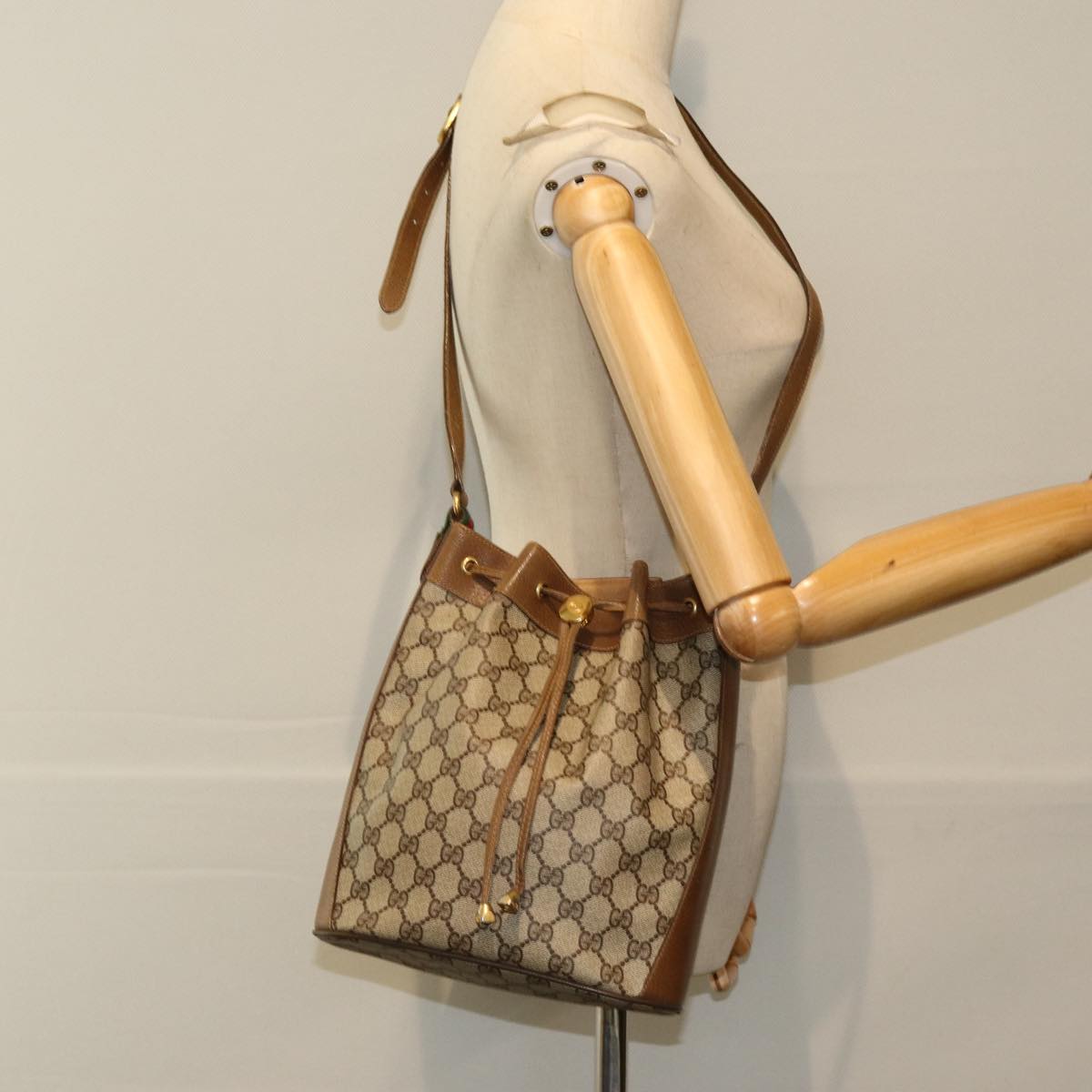 GUCCI GG Supreme Web Sherry Line Shoulder Bag PVC Beige 72 02 034 ep5067