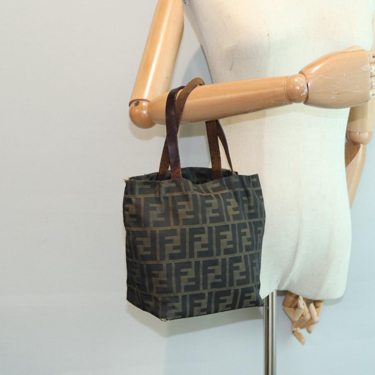 FENDI Zucca Canvas Hand Bag Brown Black Silver ep5241