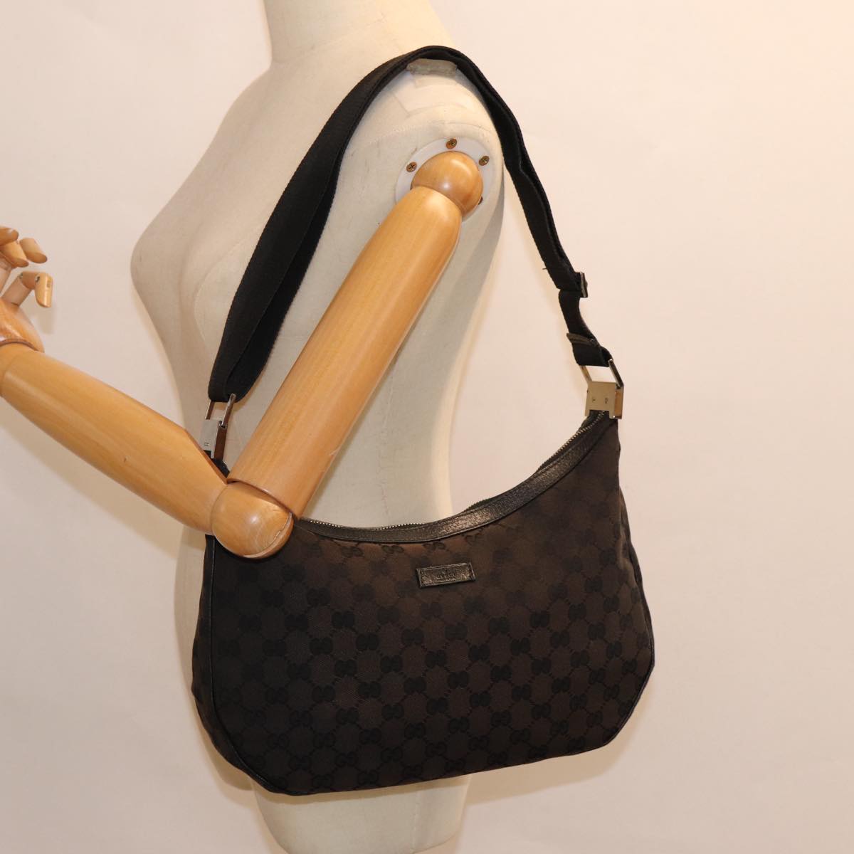 GUCCI GG Canvas Shoulder Bag Black Silver 122790 ep5395