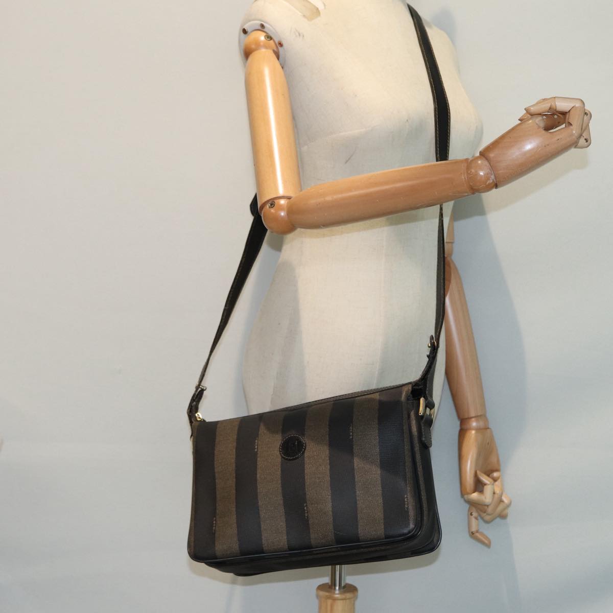 FENDI Pecan Canvas Shoulder Bag Brown Black gold ep5562