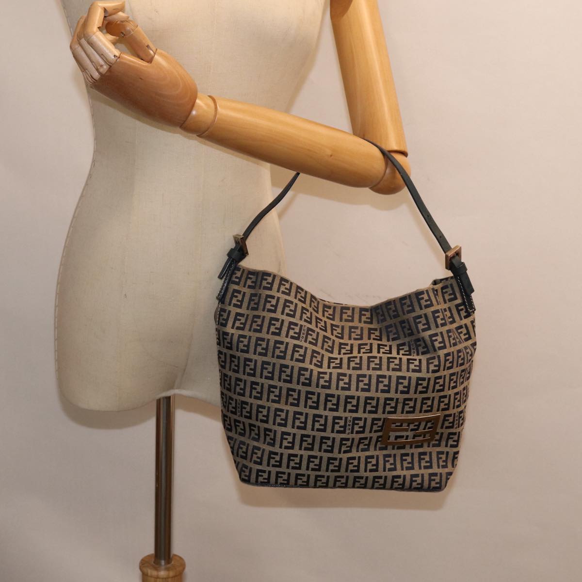 FENDI Zucchino Canvas Hand Bag Navy Silver ep5563