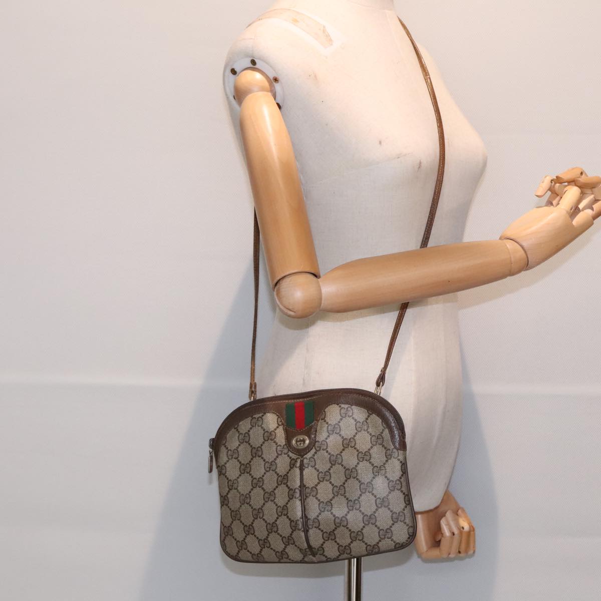 GUCCI GG Supreme Web Sherry Line Shoulder Bag PVC Beige Gold ep5636