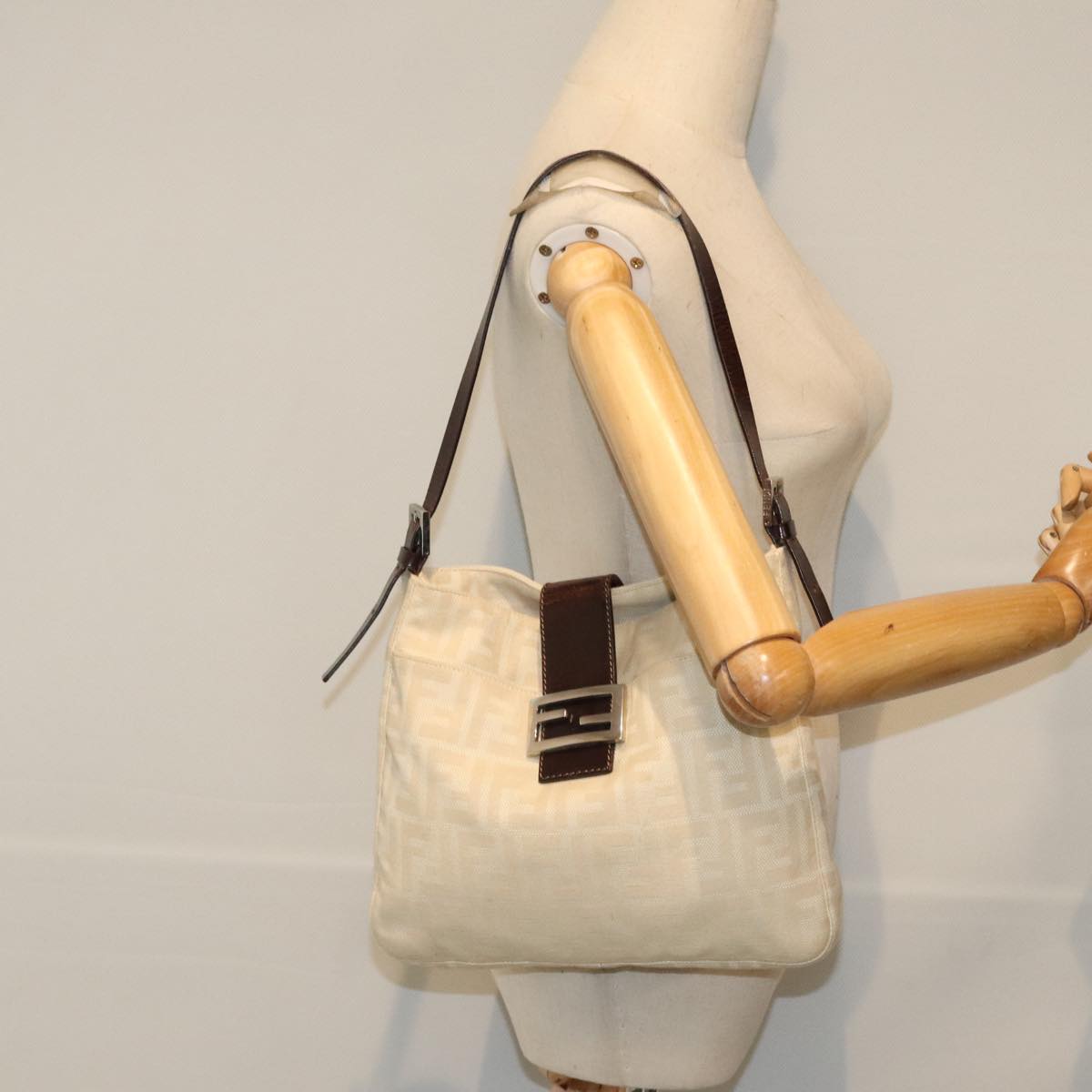 FENDI Zucca Canvas Shoulder Bag Beige Brown Silver ep5724
