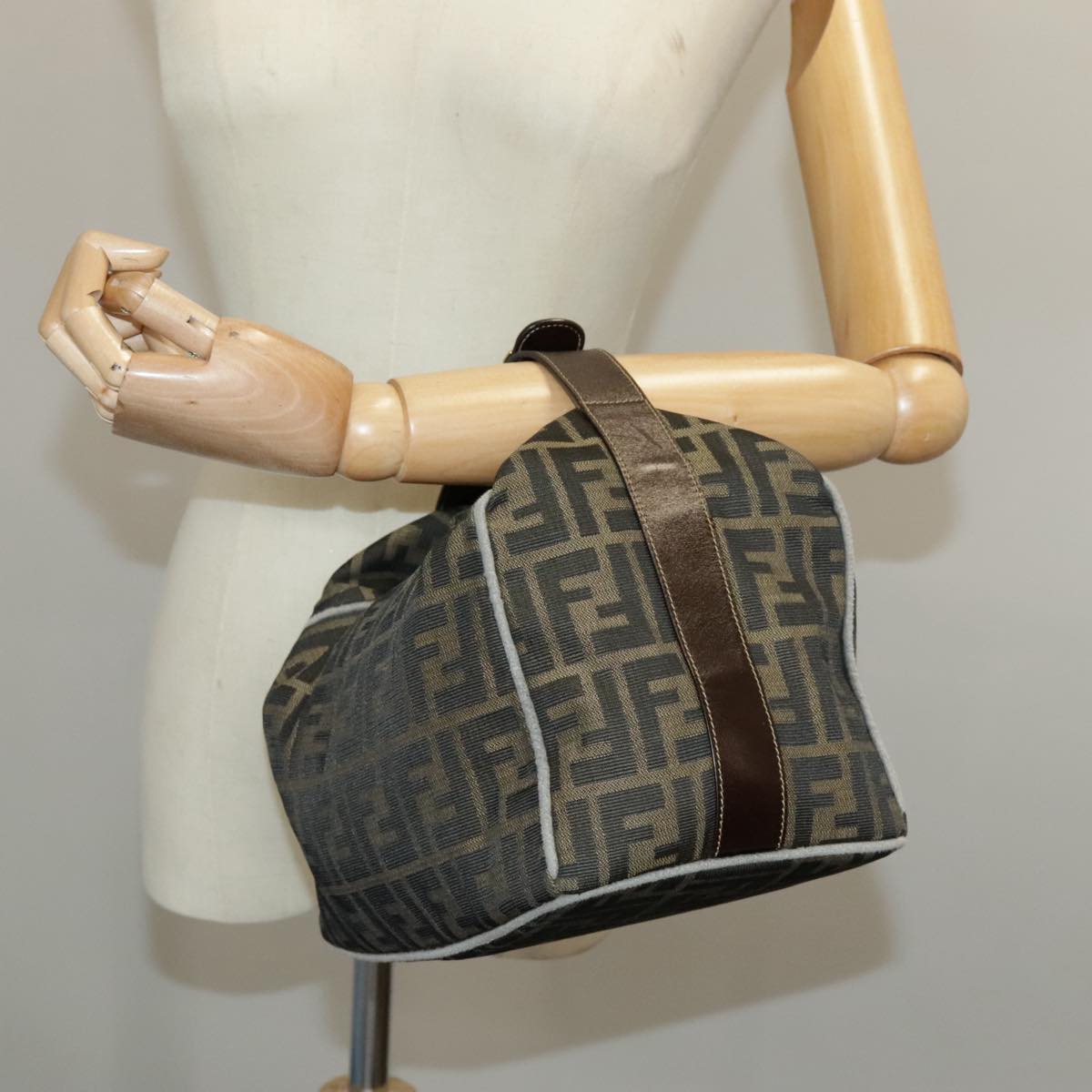 FENDI Zucca Canvas Hand Bag Black Brown Gold ep6166