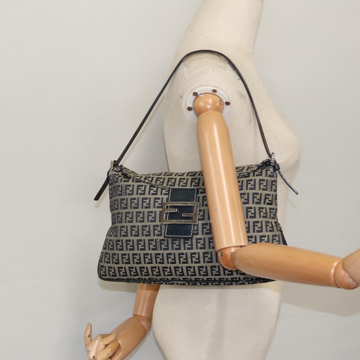 FENDI Zucchino Canvas Mamma Baguette Shoulder Bag Navy Silver ep6224