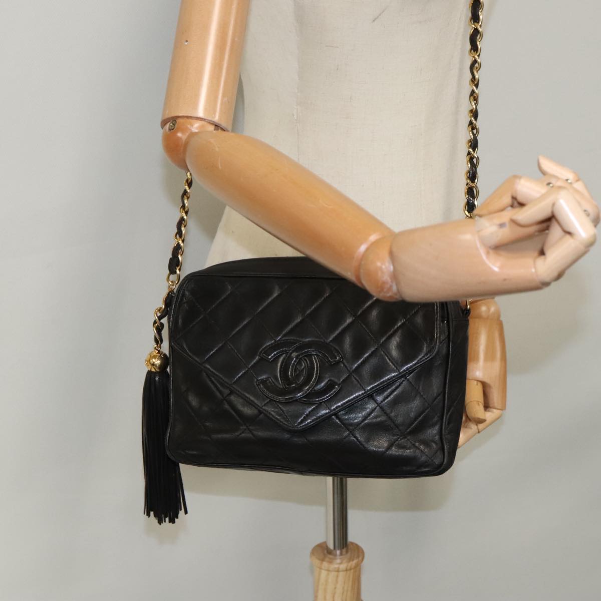 CHANEL Matelasse Chain Shoulder Bag Lamb Skin Black Gold CC ep6305