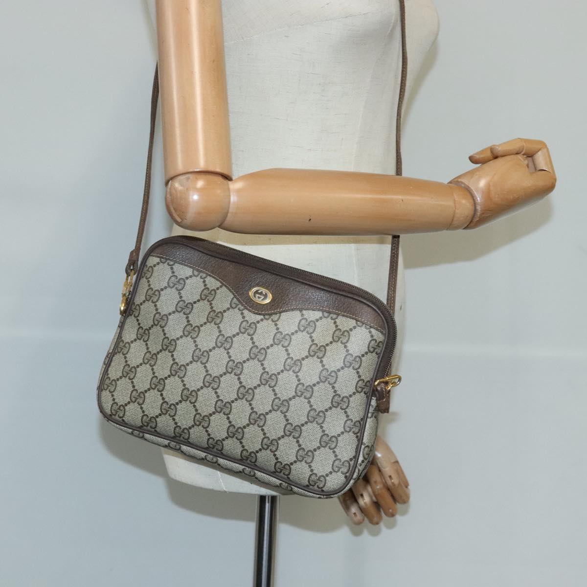 GUCCI GG Supreme Shoulder Bag PVC Leather Beige Gold 97 02 068 ep6599