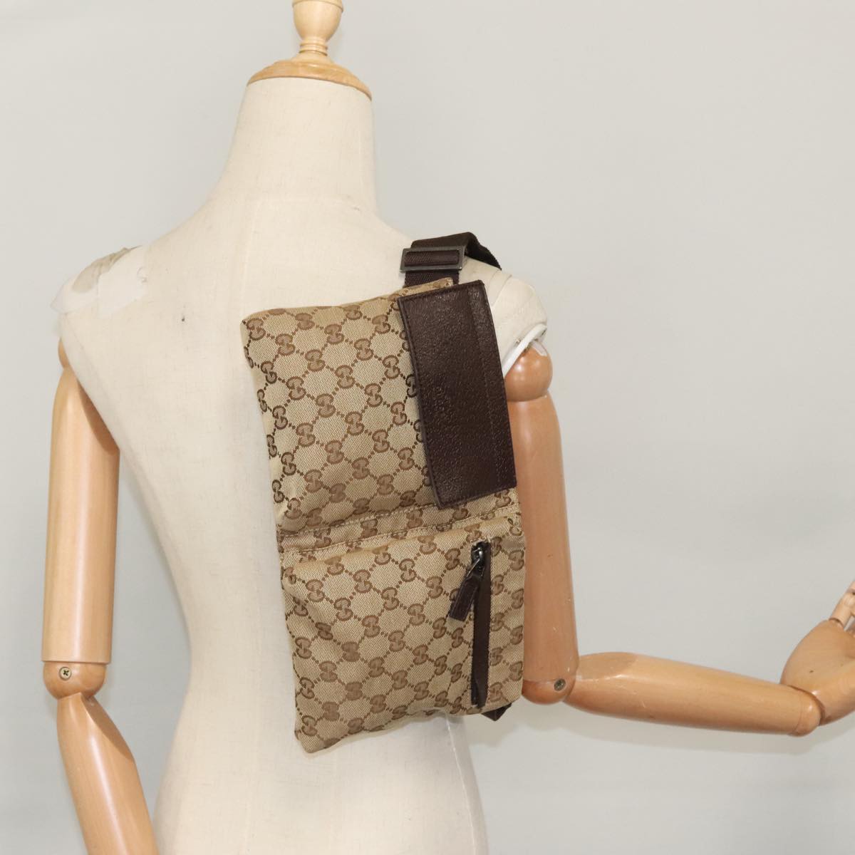GUCCI GG Canvas Waist bag Beige Silver 28566 ep6652