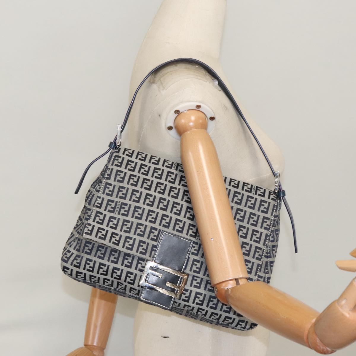 FENDI Zucchino Canvas Mamma Baguette Shoulder Bag Navy ep6716
