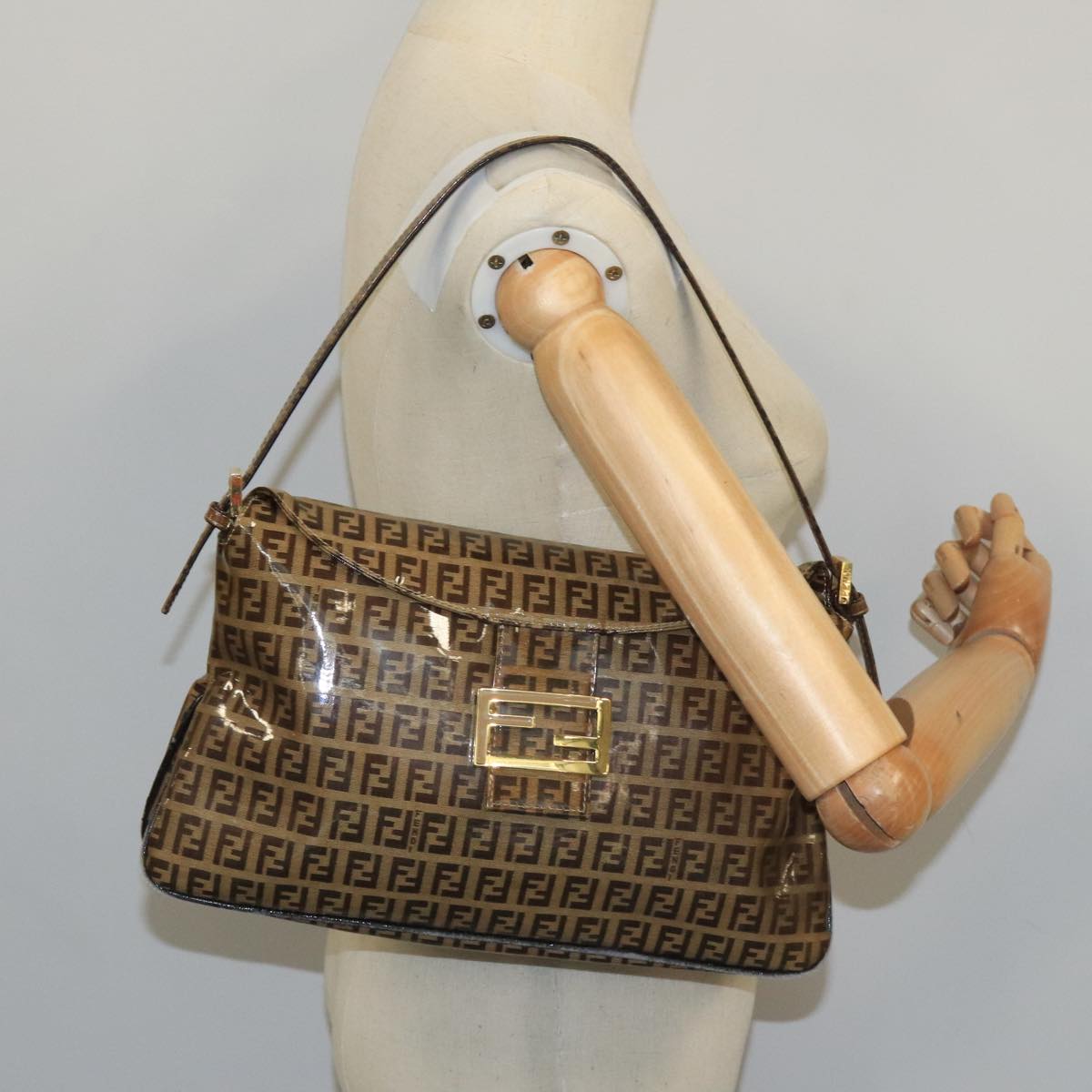 FENDI Zucchino Canvas Shoulder Bag Enamel Beige ep6814