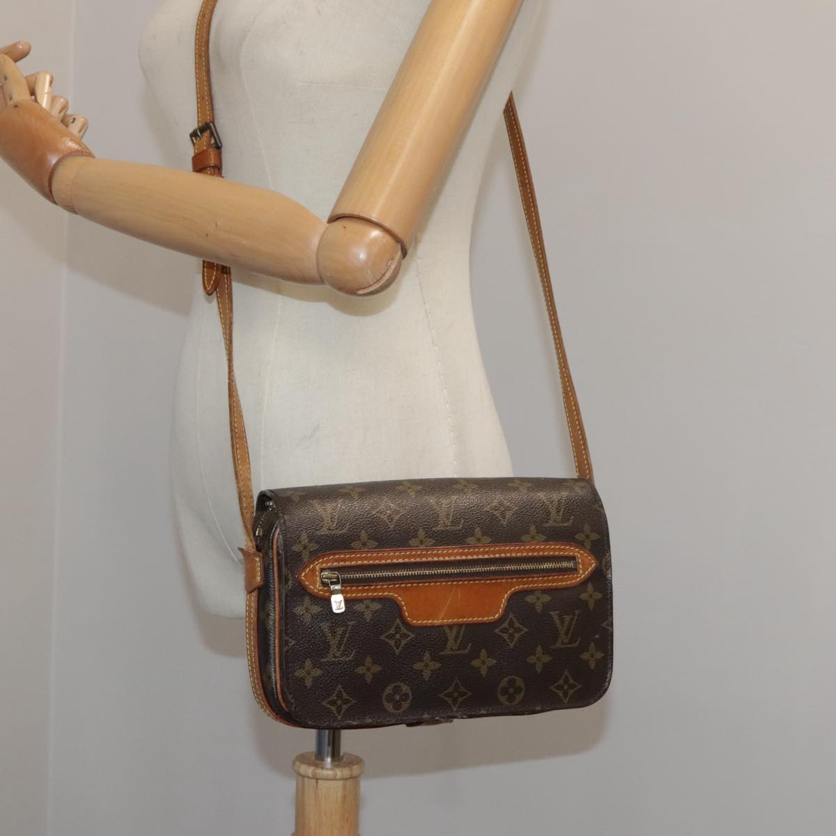 LOUIS VUITTON Monogram Saint Germain Shoulder Bag M51210 LV ep6961