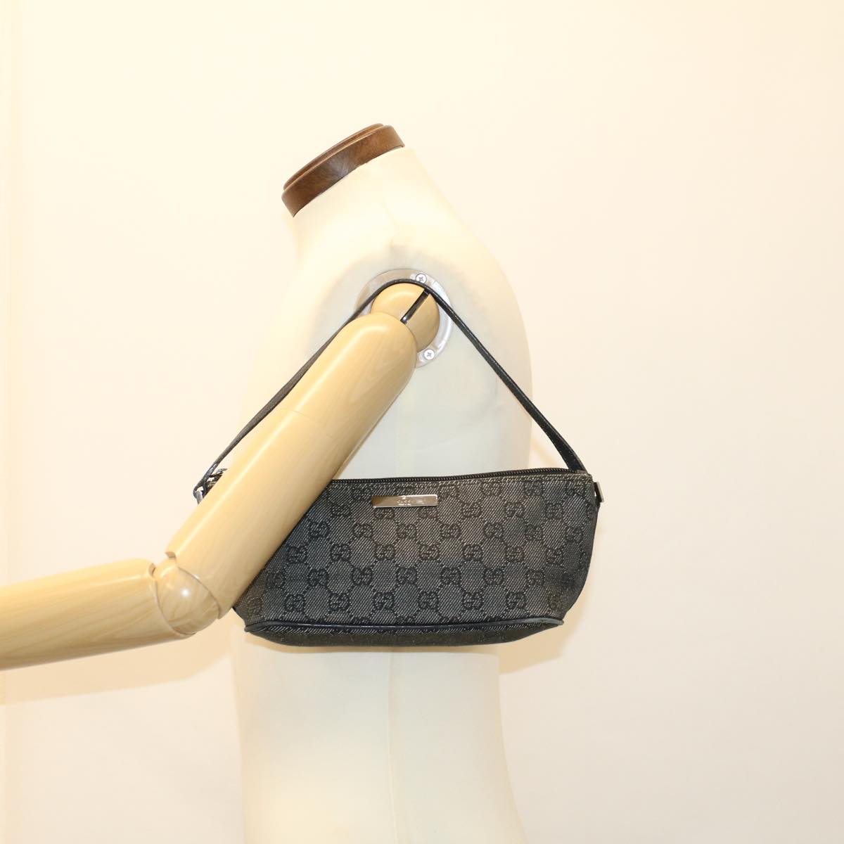 GUCCI GG Canvas Accessory Pouch Black 07198 ep988