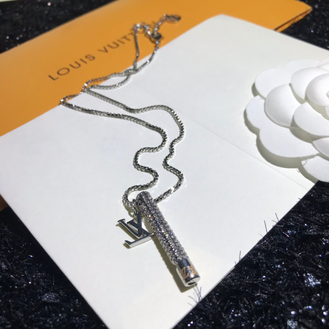 LV Necklaces 077