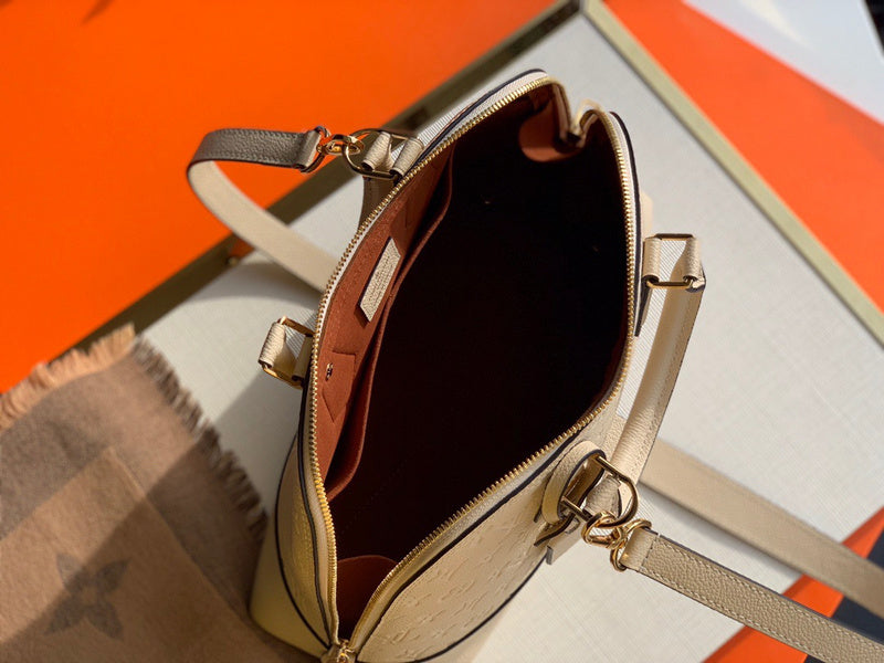 LOV2 Bags - Luxurious Bags 1761