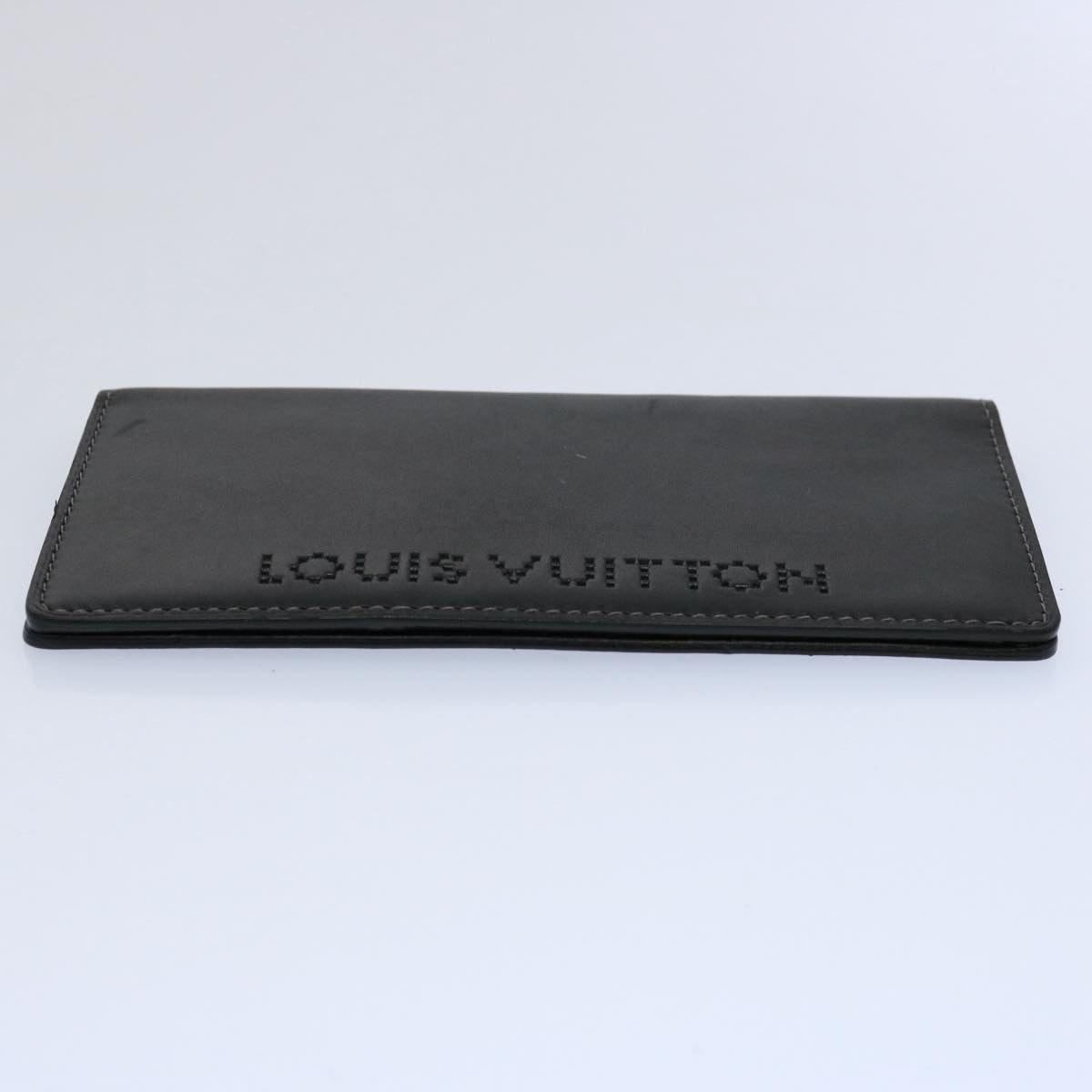 Louis Vuitton Leather Wallet ()