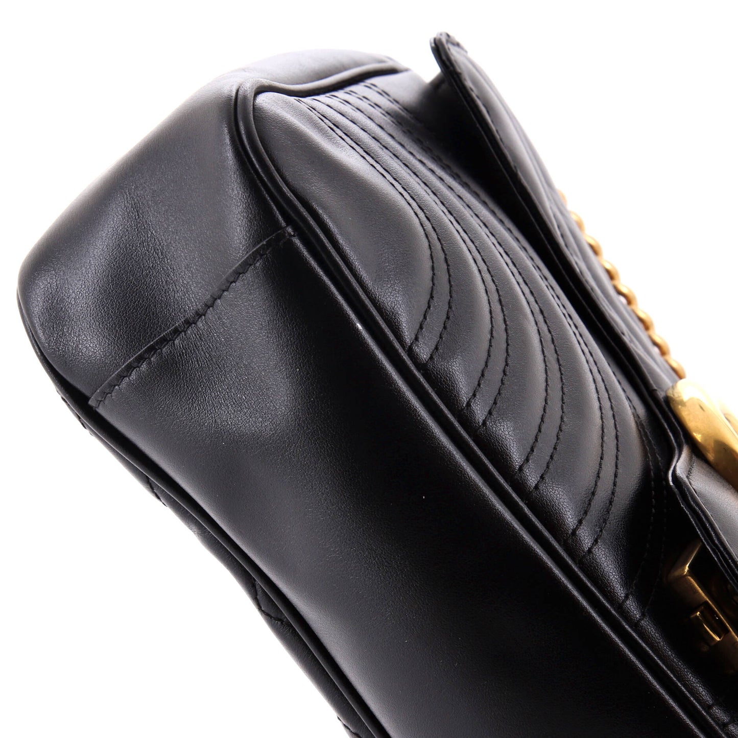 GG Marmont Flap Bag Matelasse Leather Medium