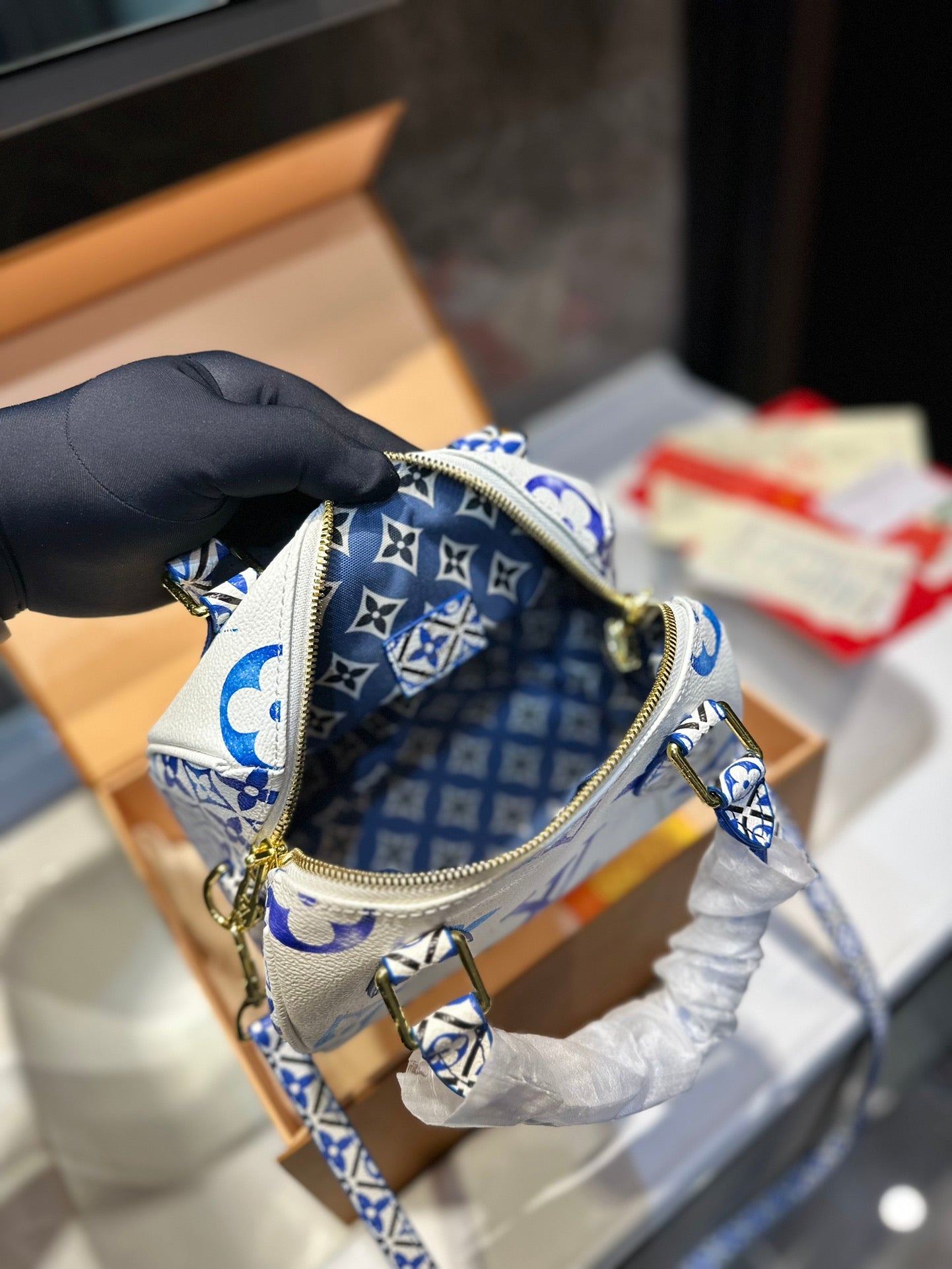 EN - New Arrival Bags LUV 206