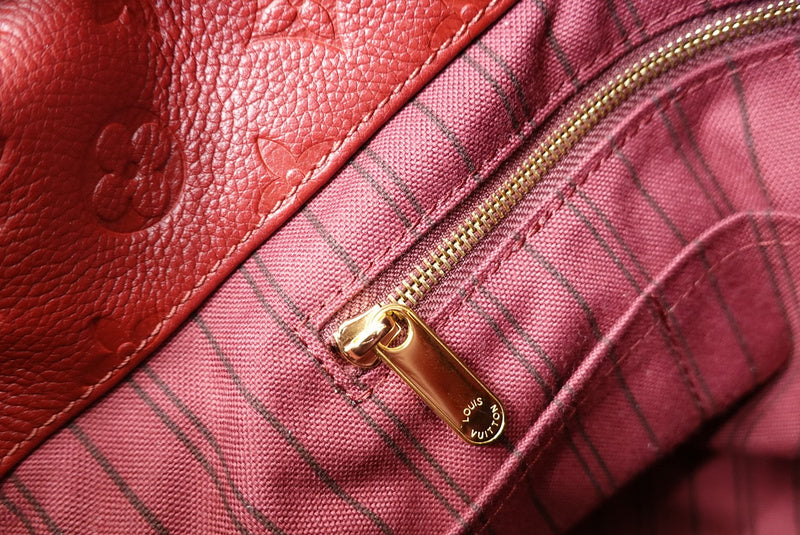 LOV2 Bags - Luxurious Bags 1549