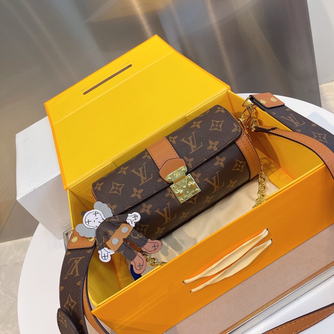 EN - New Arrival Bags LUV 478