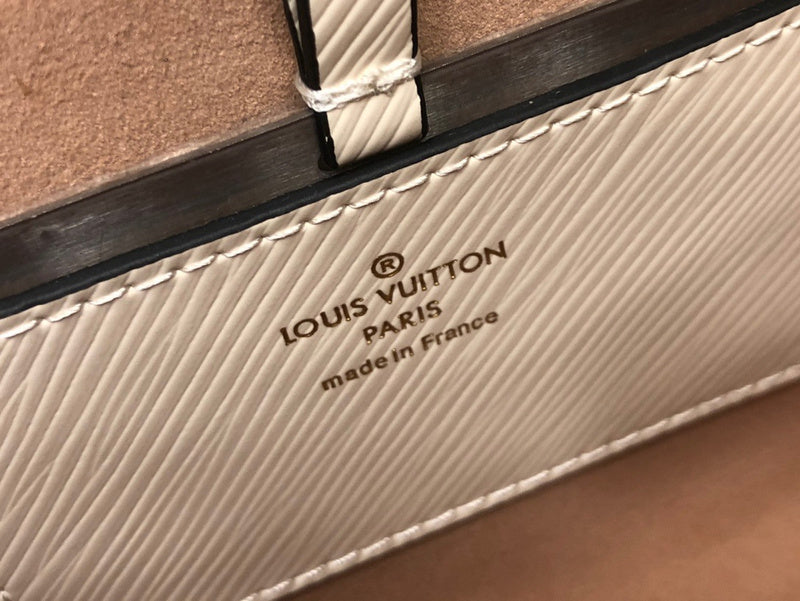 LOV2 Bags - Luxurious Bags 1519
