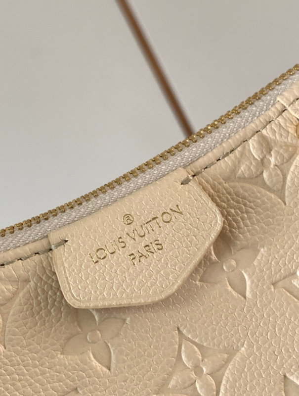 SAMC - LOV Bags - 1345