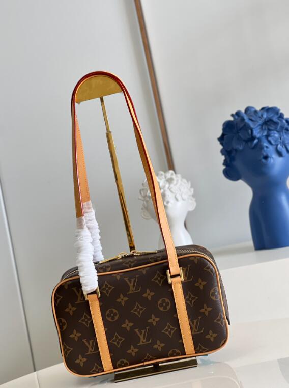 SAMC - LOV Bags - 1604