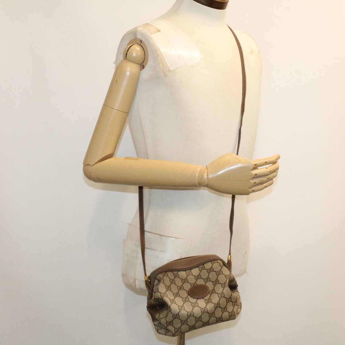 GUCCI GG Canvas Shoulder Bag PVC Leather Beige fm2421