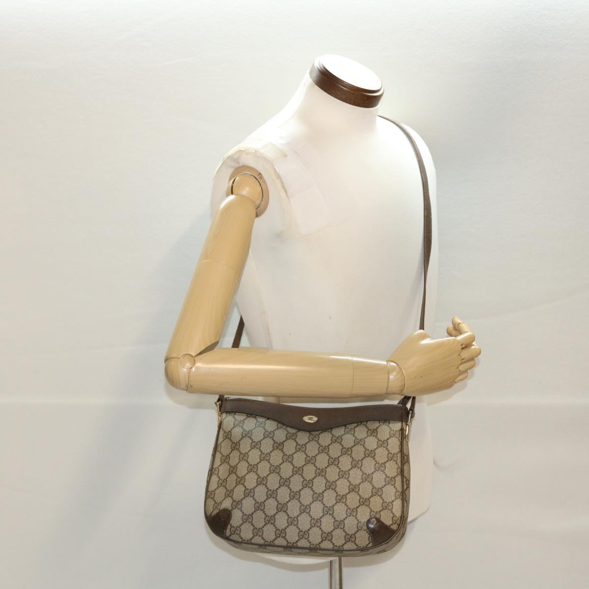 GUCCI GG Canvas Shoulder Bag PVC Leather Beige 32•02•022 fm2426