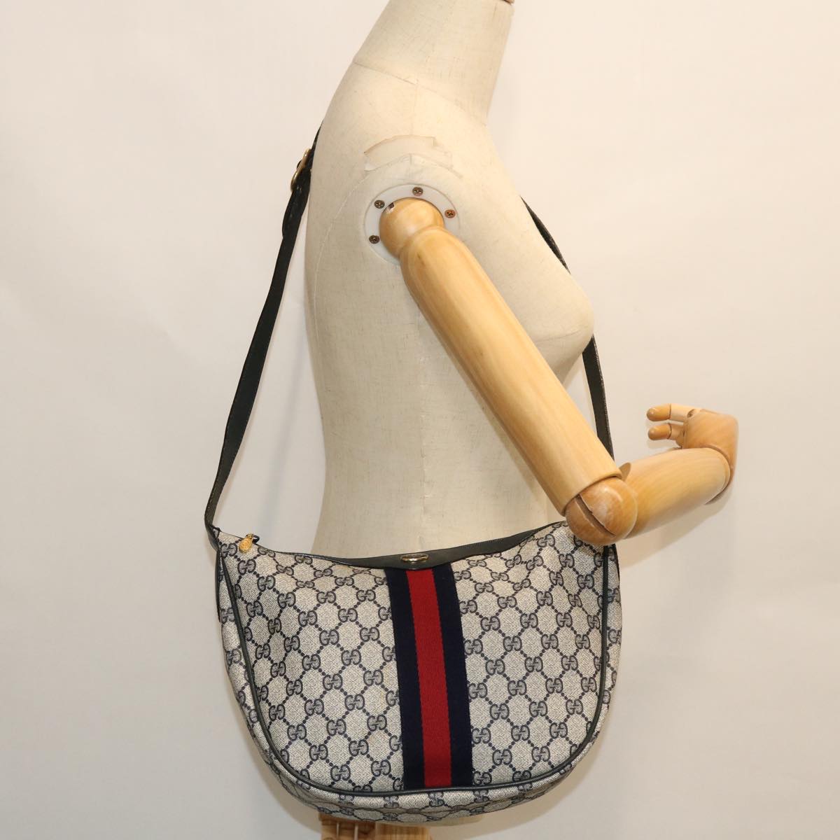 GUCCI GG Canvas Sherry Line Shoulder Bag PVC Leather Gray Navy Red fm2737