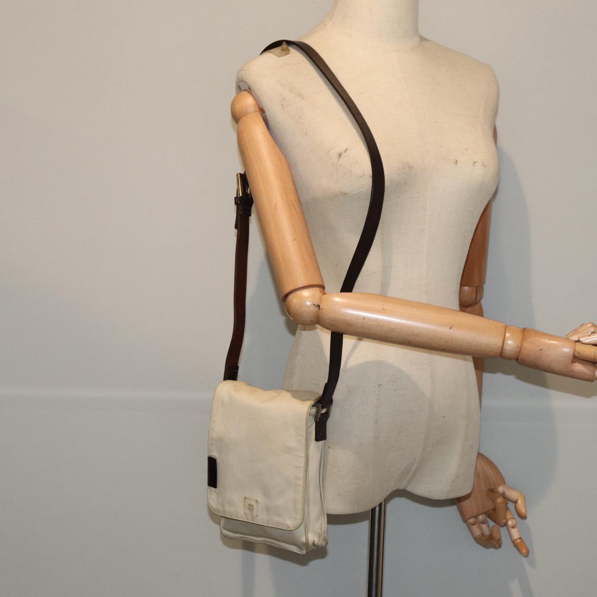 FENDI Canvas Shoulder Bag Beige fm3657