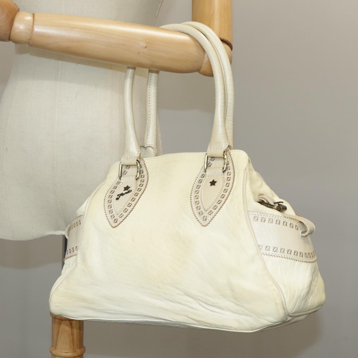 FENDI Hand Bag Leather Cream fm4097