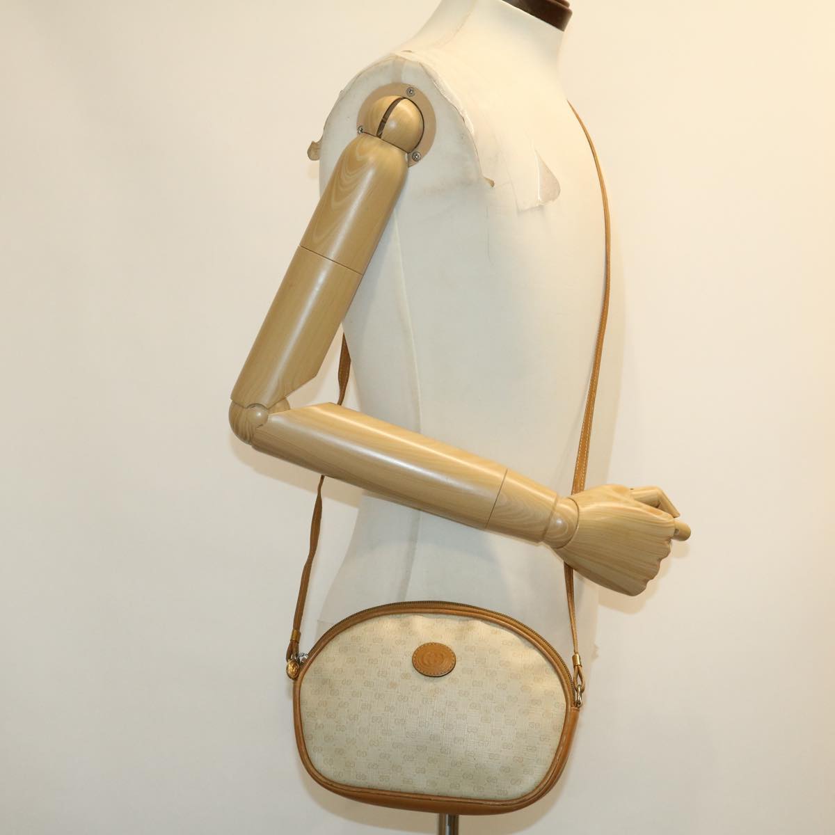 GUCCI Micro GG Canvas Shoulder Bag PVC Leather Beige Brown am2614g