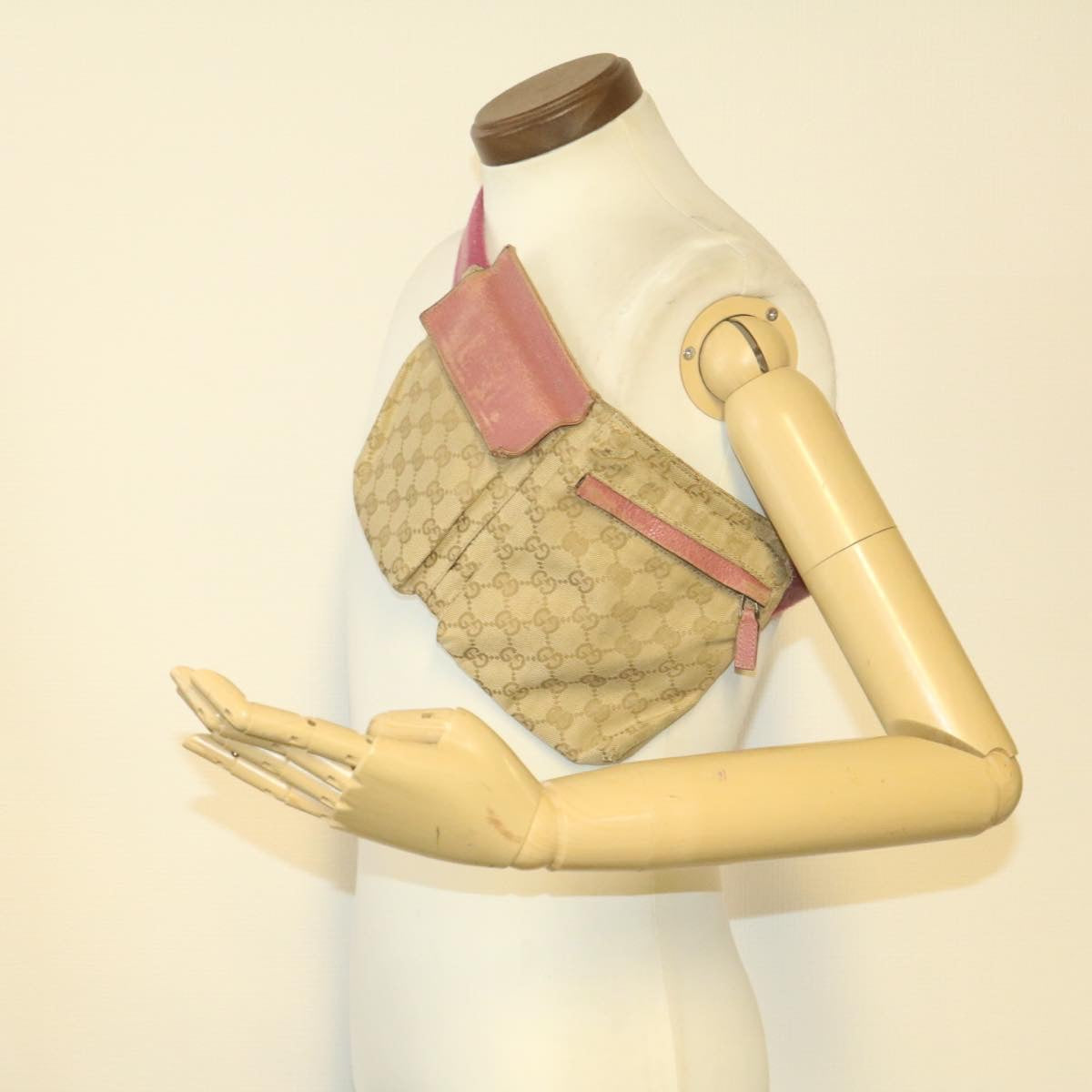 GUCCI GG Canvas Waist Bag Beige Pink am699g