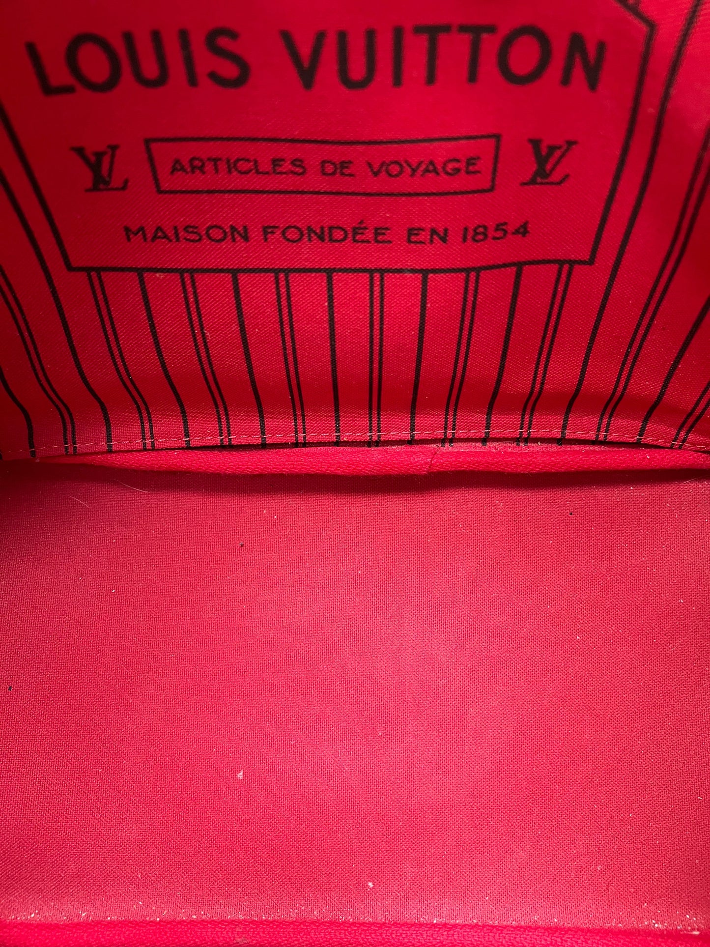 Louis Vuitton Neverfull MM Monogram Red (RRP £1,410)