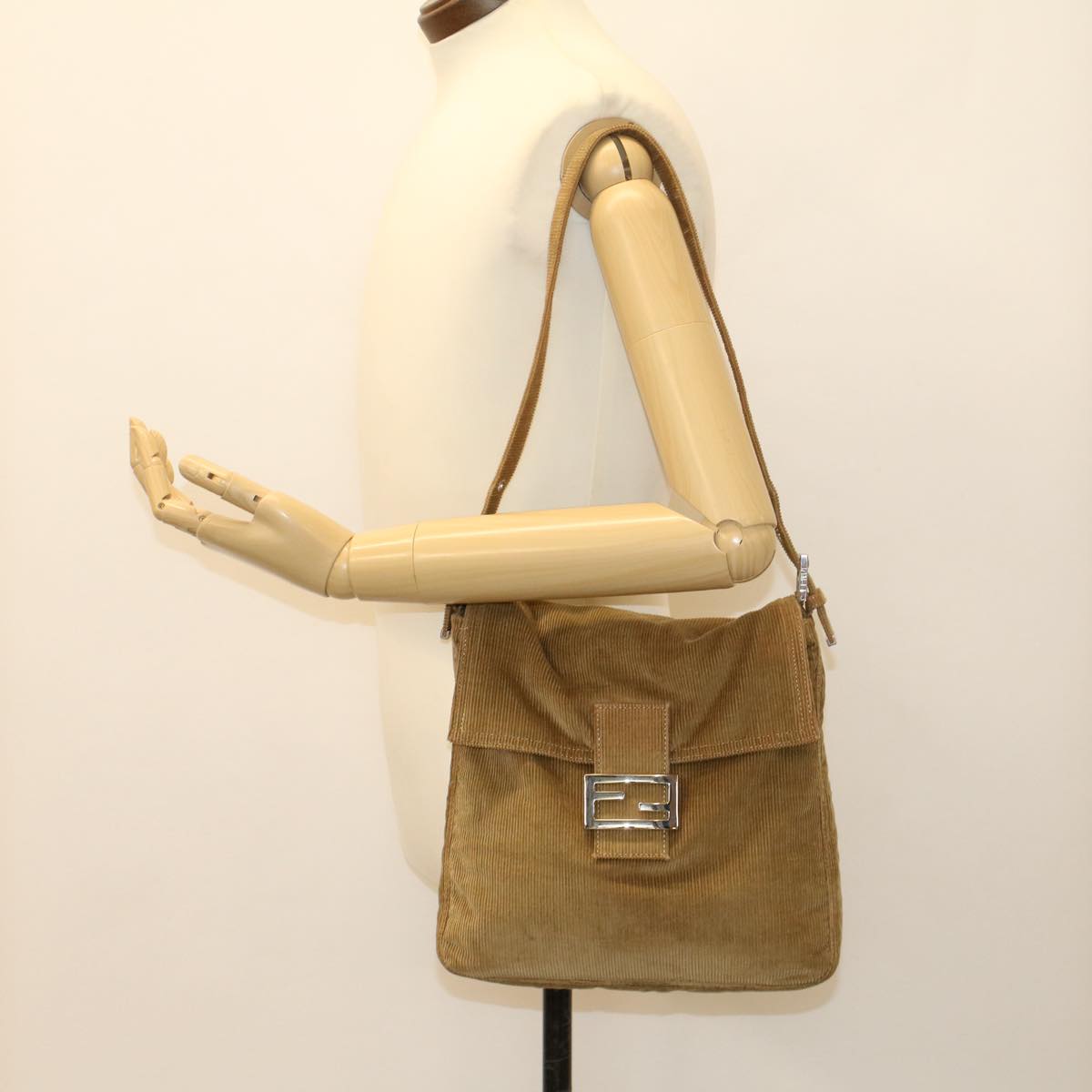 FENDI Mamma Baguette Shoulder Bag Corduroy Khaki ki2956