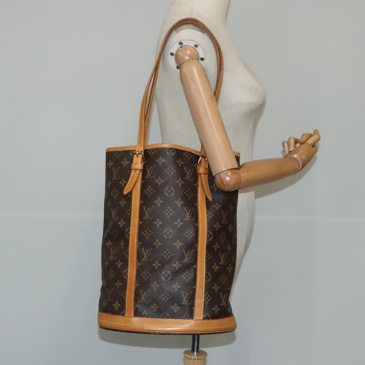 LOUIS VUITTON Monogram Bucket GM Shoulder Bag M42236 LV ki5262