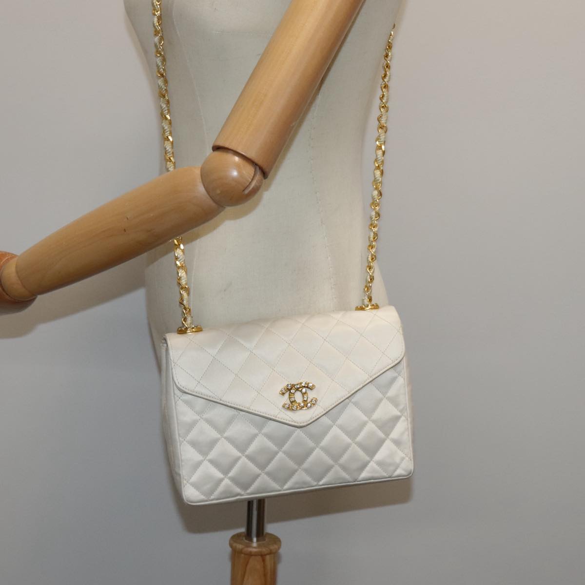 CHANEL Matelasse Chain Shoulder Bag Satin White Gold CC kk366A