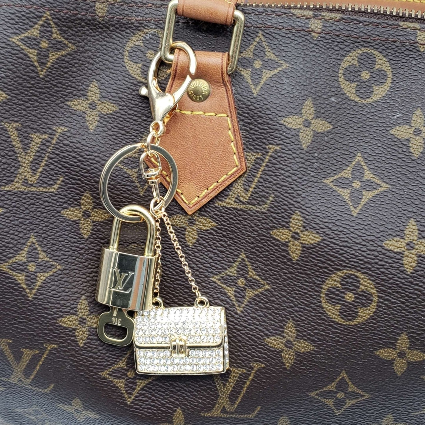 100% Louis Vuitton Lock and Key with Unbranded Keychain, Keycharm, Bagcharm