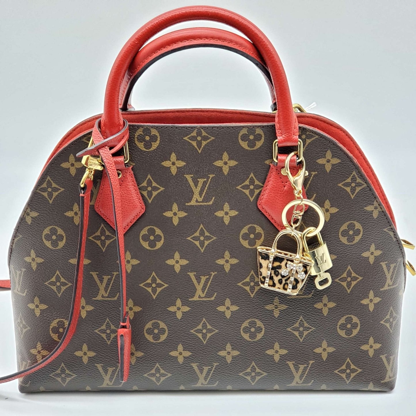 100% Louis Vuitton Lock and Key with Unbranded Keychain, Keycharm, Bagcharm