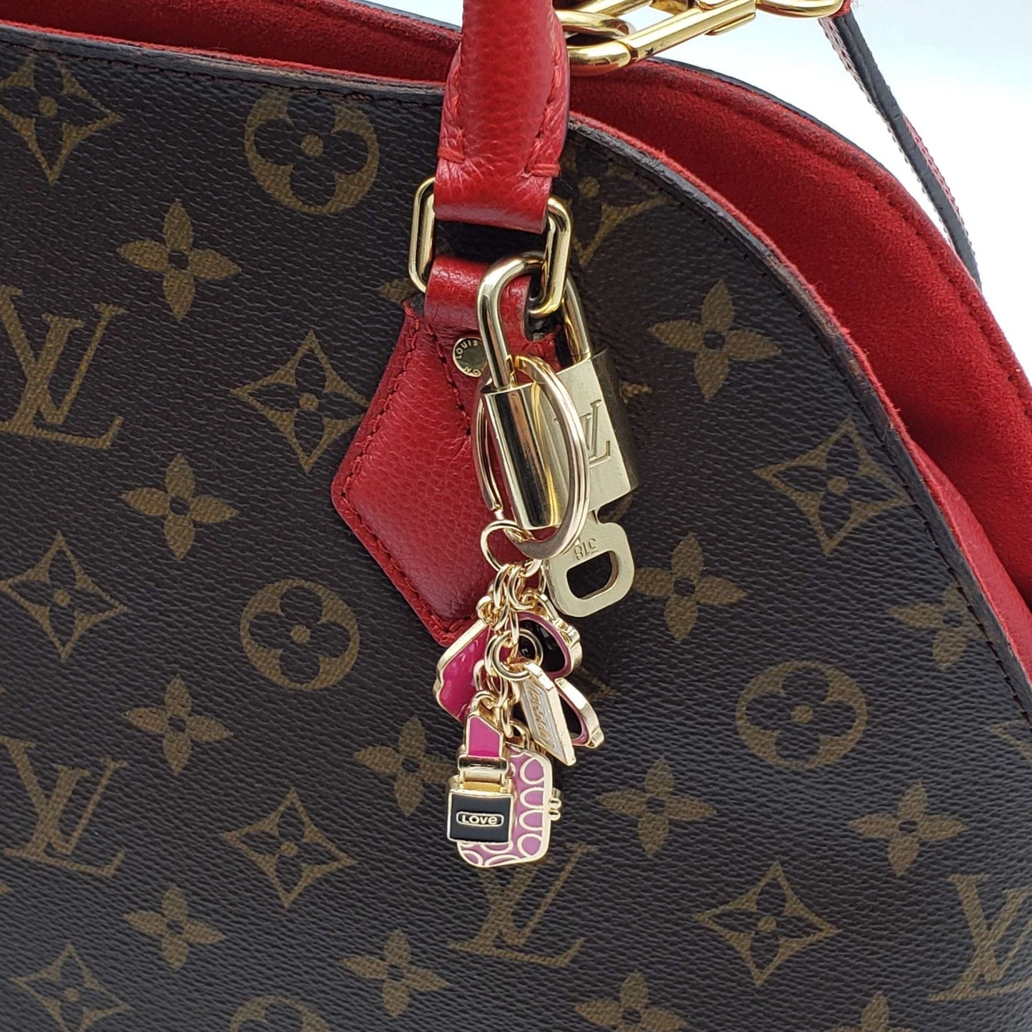 100% Louis Vuitton Lock and Key with Unbranded Keychain, Keycharm, Bagcharm