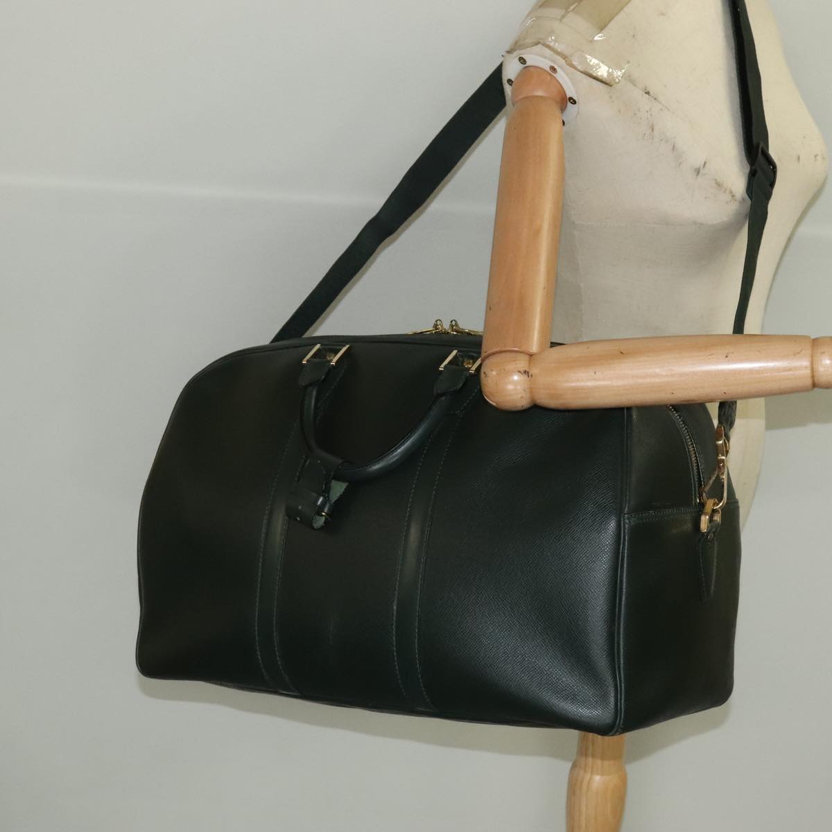 LOUIS VUITTON Taiga Kendall PM Boston Bag Epicea M30124 LV mr804