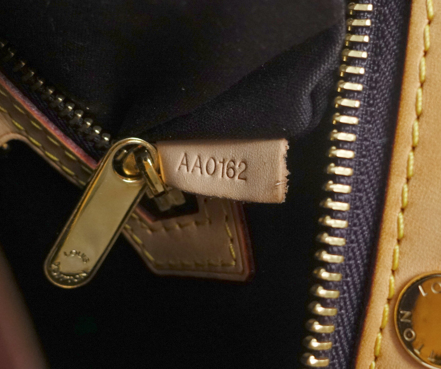 Louis Vuitto Brea MM Monogram Patent Leather Handbag