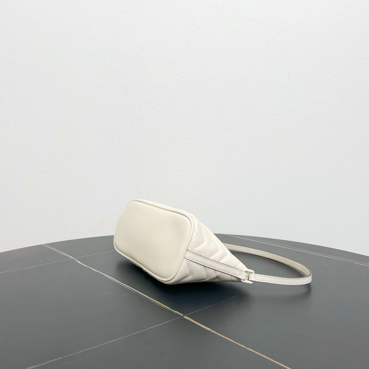 GLM-- Marmont White Leather Hobo Bag Medium