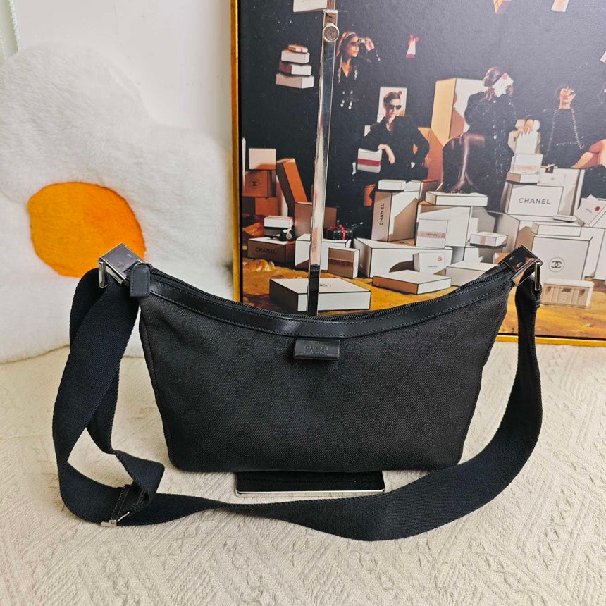 GLM-- Jackie Black Shoulder Bag